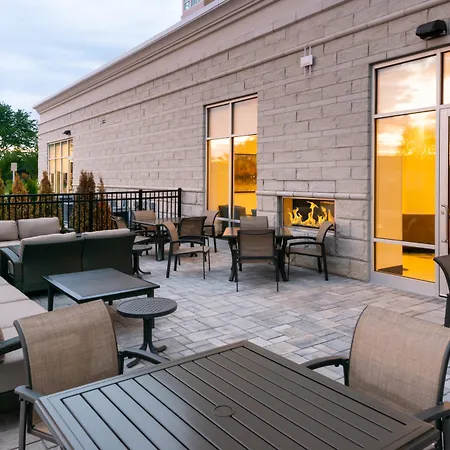 Holiday Inn & Suites Farmington Hills - Detroit Nw By Ihg-3